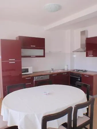 Apartment Klimatisierte Wohnung Mit Balkon Und Parkplatz Umag