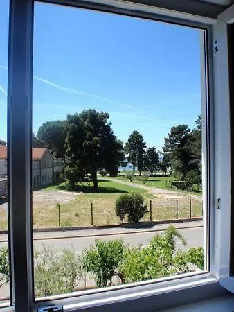 Klimatisierte Wohnung Mit Balkon Und Parkplatz Umag Apartment
