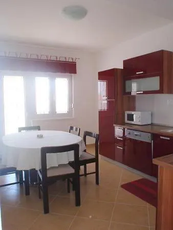 Klimatisierte Wohnung Mit Balkon Und Parkplatz Umag Chorwacja
